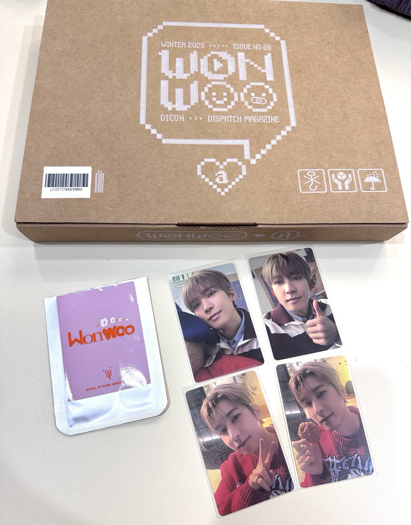 DICON 盒子+A版小卡四張 全圓佑