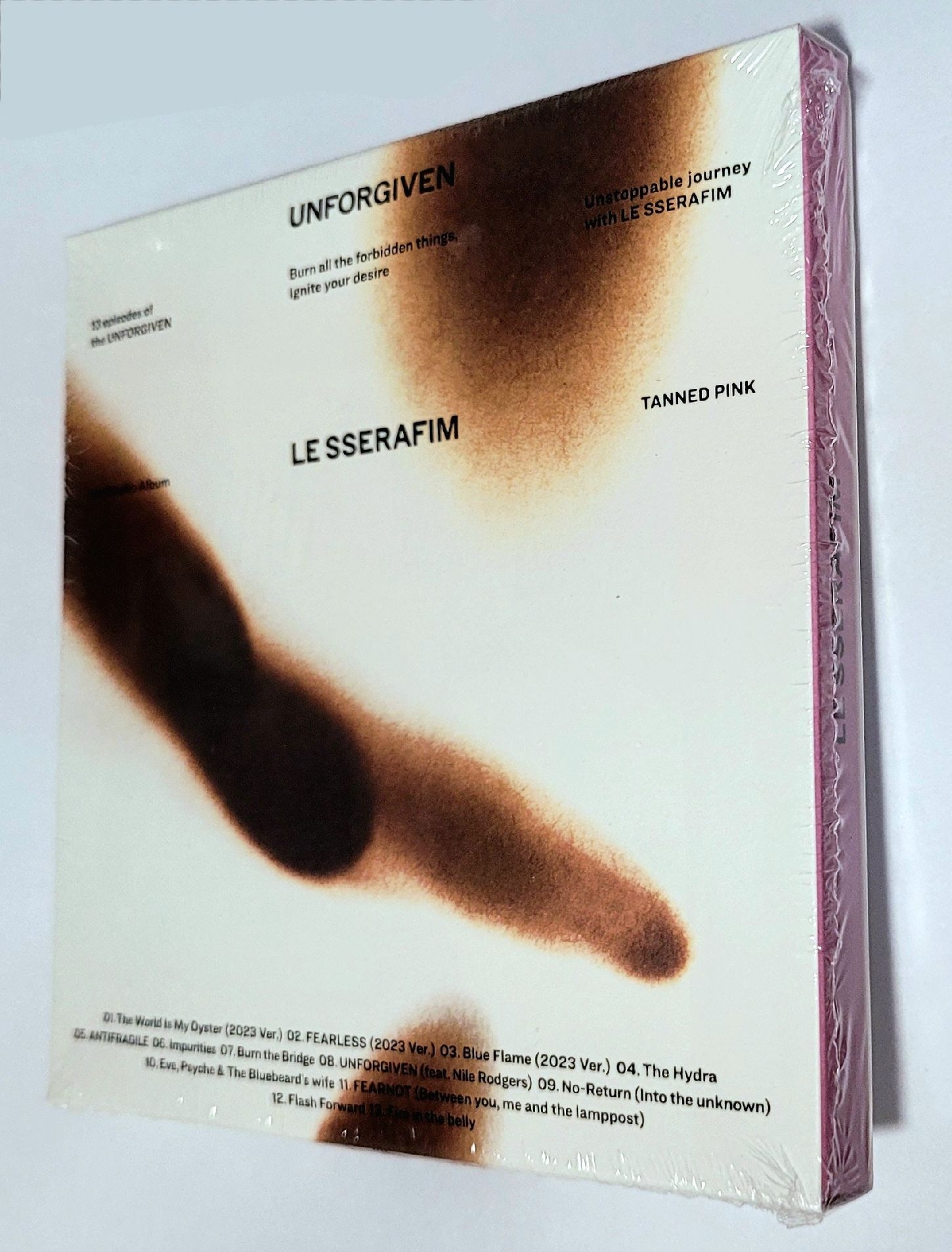 LE SSERAFIM 未拆專 UNFORGIVEN COMPACT版 SAKURA 單封