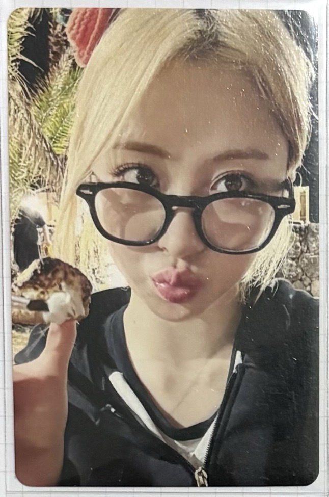 LE SSERAFIM｜DAY OFF 濟州島 周邊卡