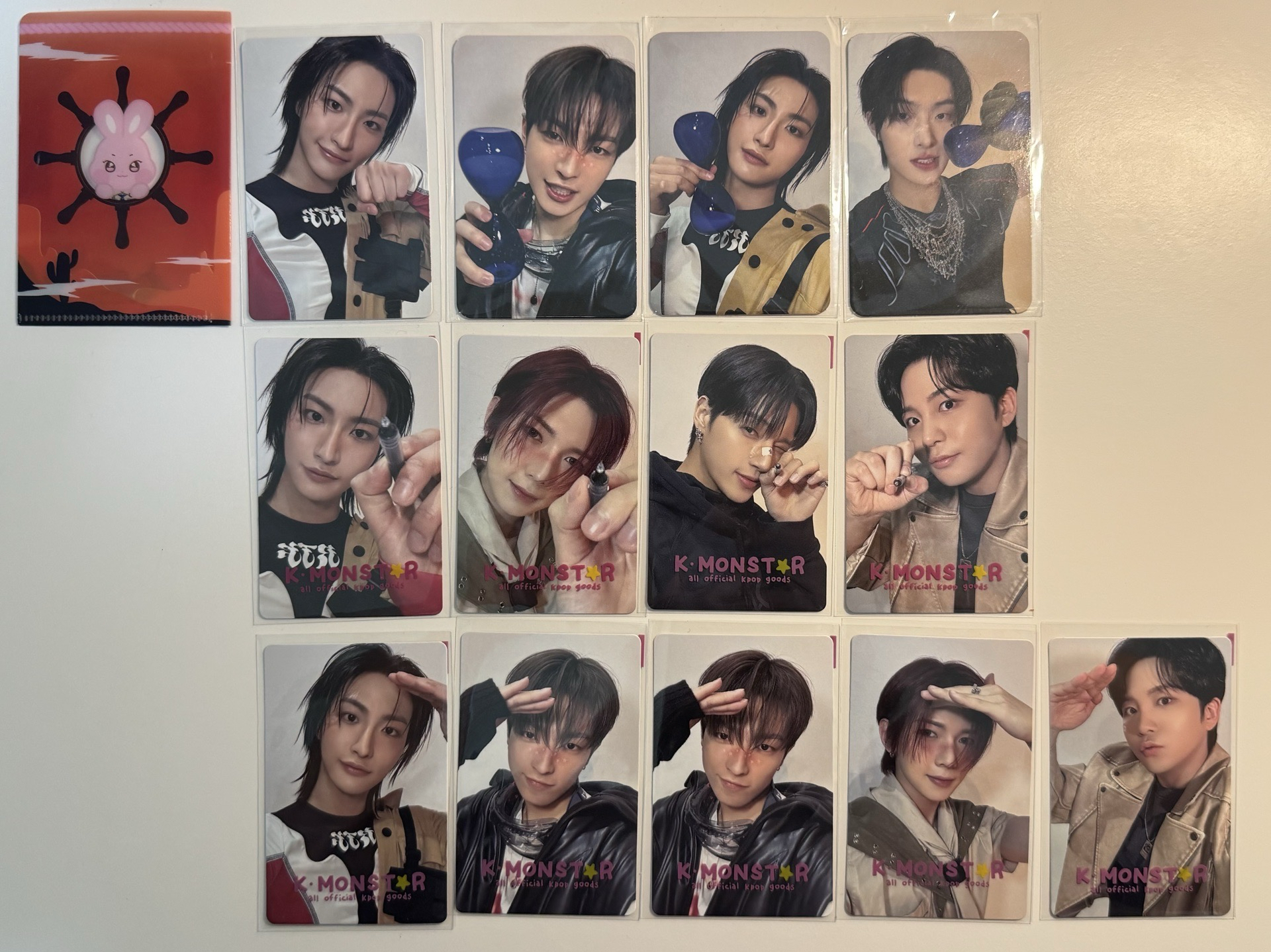 ATEEZ 快閃店滿額卡、潦草娃卡