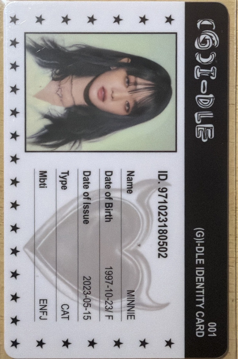 I feel 專輯卡 Minnie ID卡