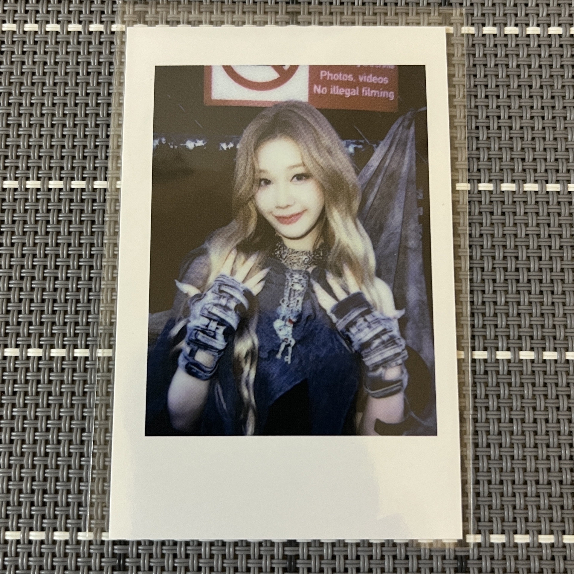 WE GO UP wm預購禮 塔