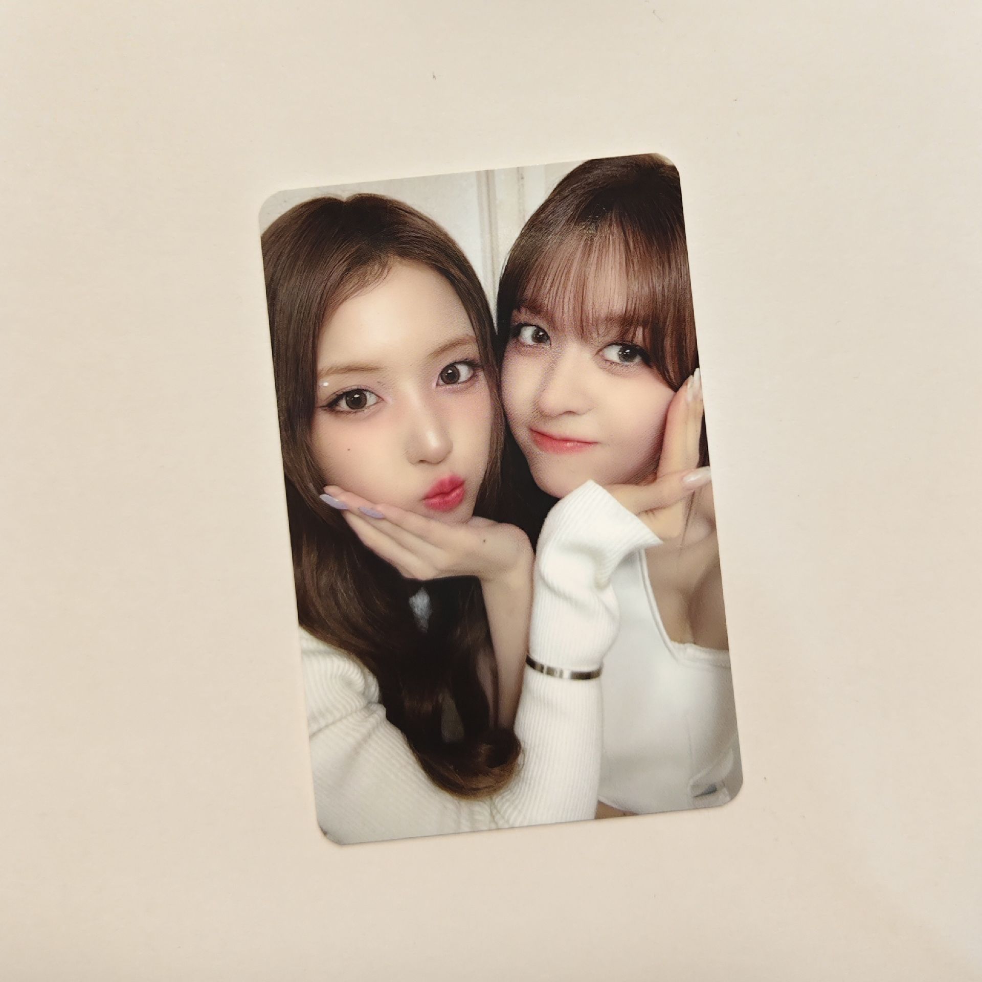 Lily& Jiwoo 阿貢包雙人卡