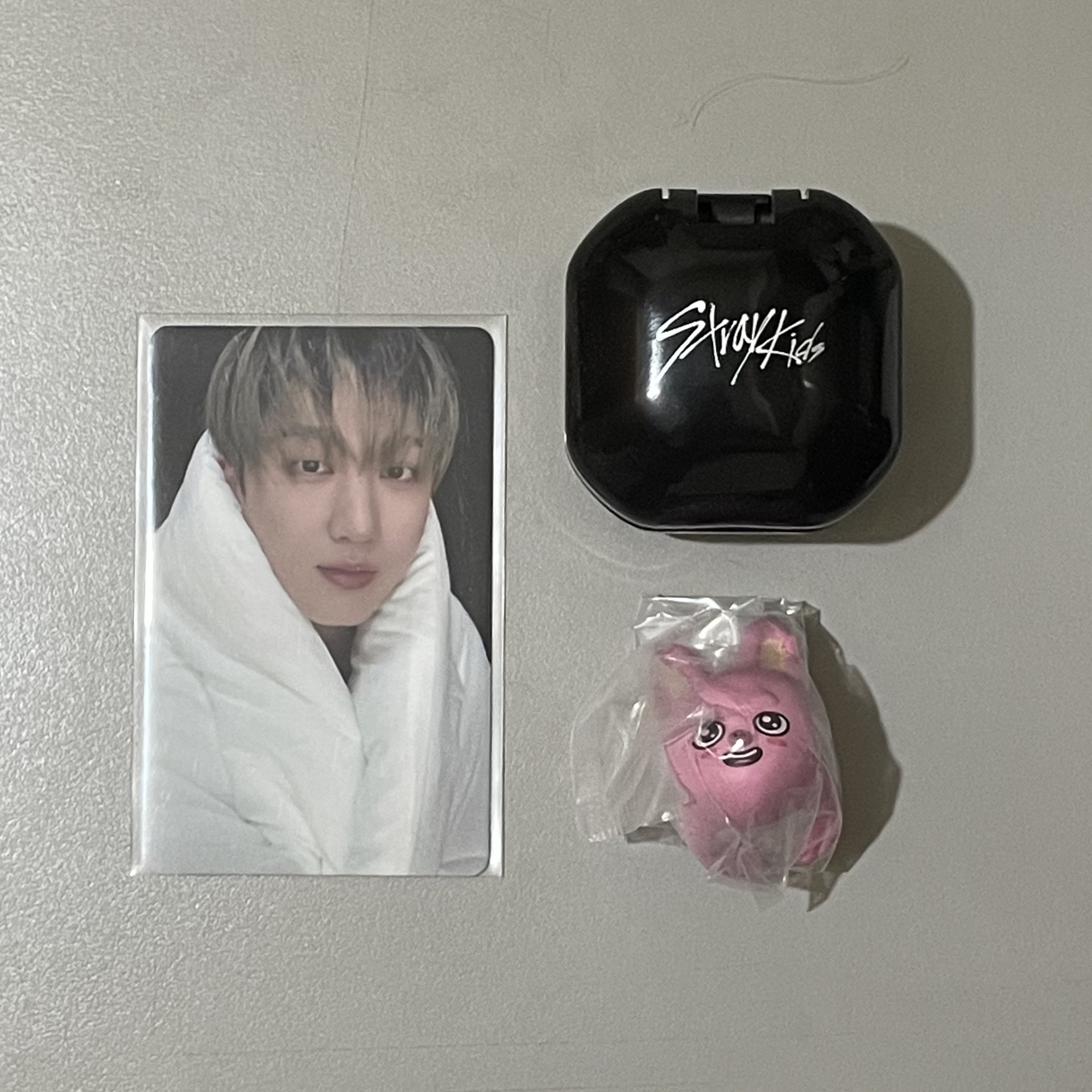 彬- HOP JYP特典+扭蛋戒指