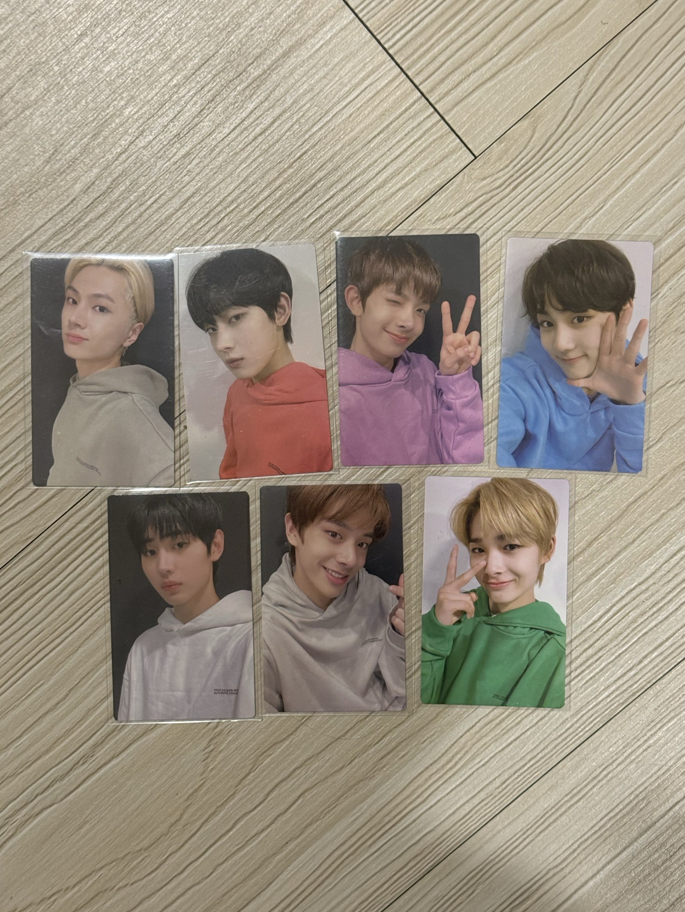 ENHYPEN二代手燈鑰匙圈+一代手燈小卡