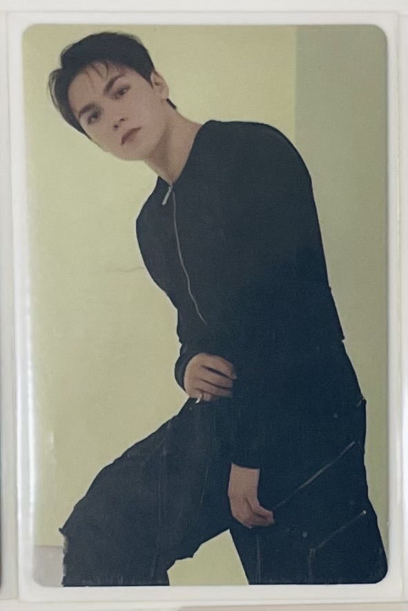 FOLLOW AGAIN 卡包卡