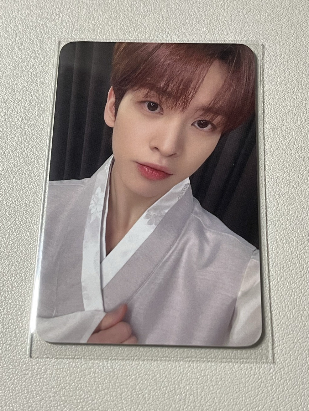 Cravity Allen 韓服小卡