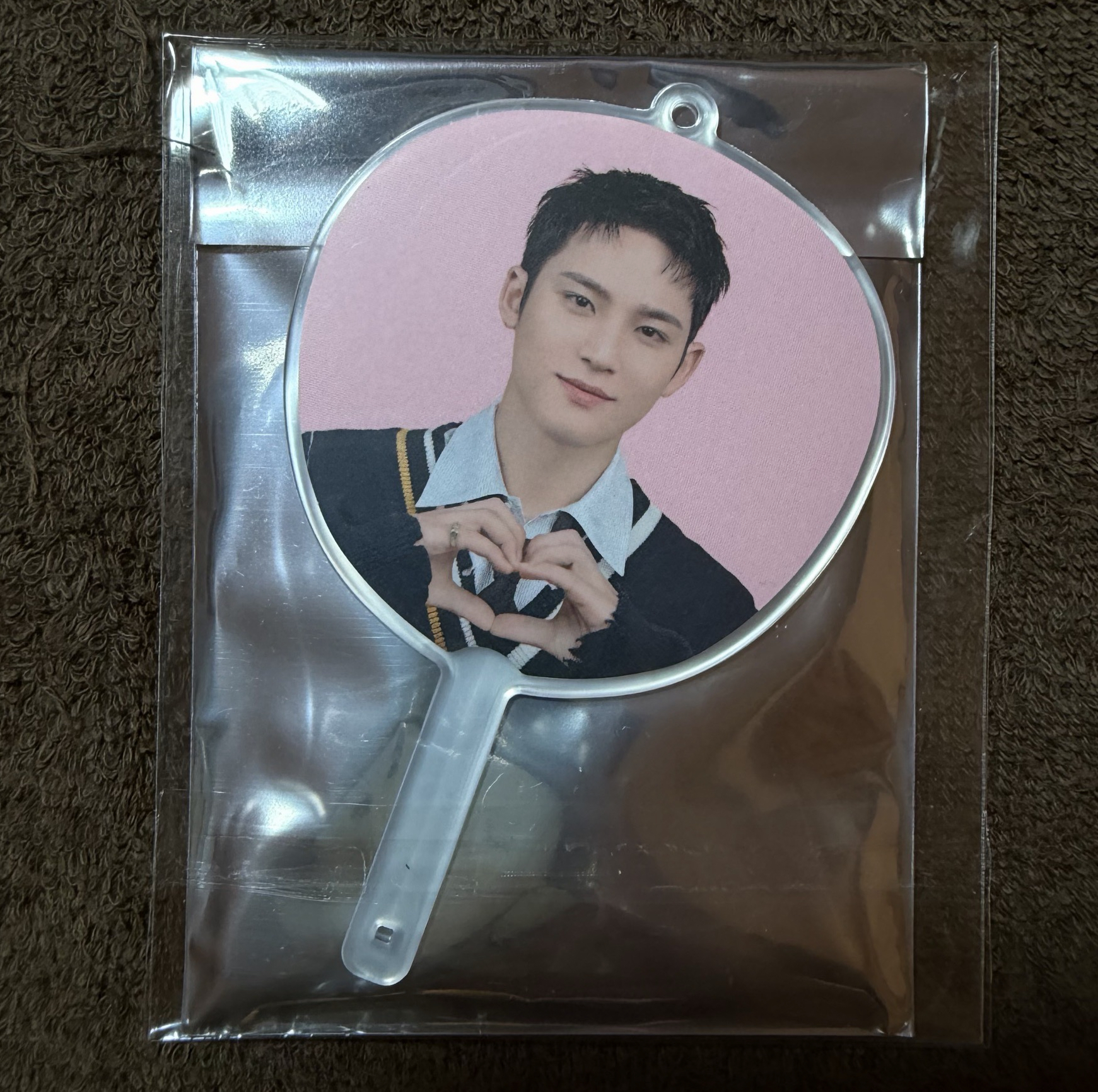 珉奎 Holiday 小扇 比心款