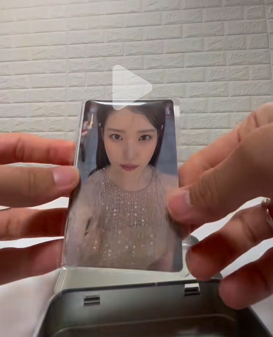 IU演唱會周邊鐵盒卡