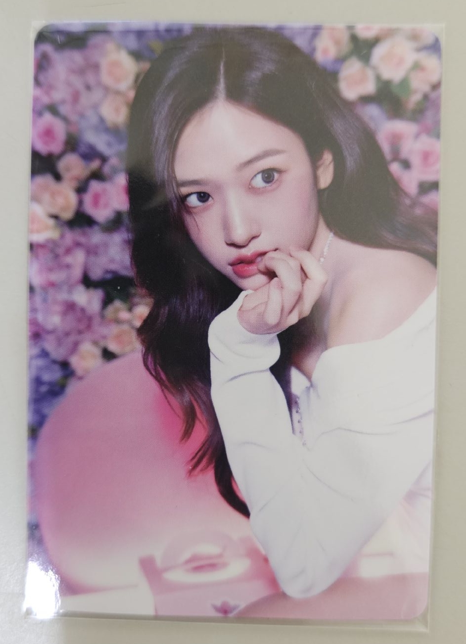 IVE YUJIN 日場限卡