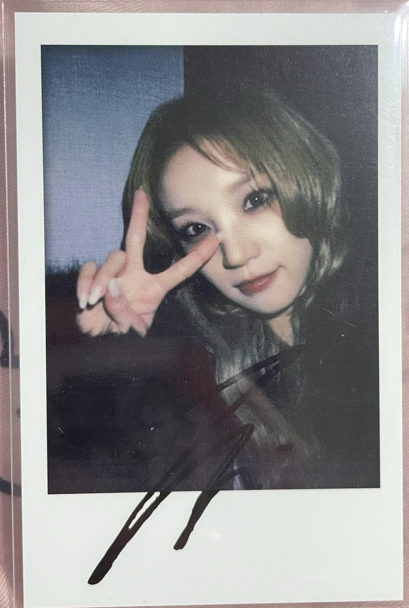 宋雨琦拍立得 比耶琦