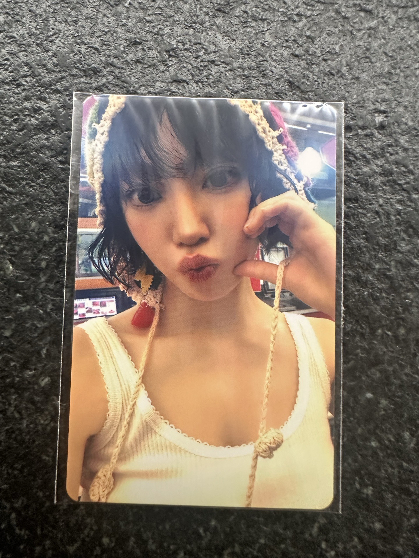 LE SSERAFIM代言卡