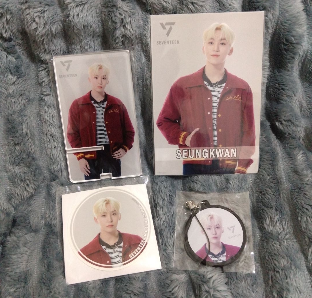 SVT | 博物館 一番賞 立牌 徽章 吊飾 寛率 圖出