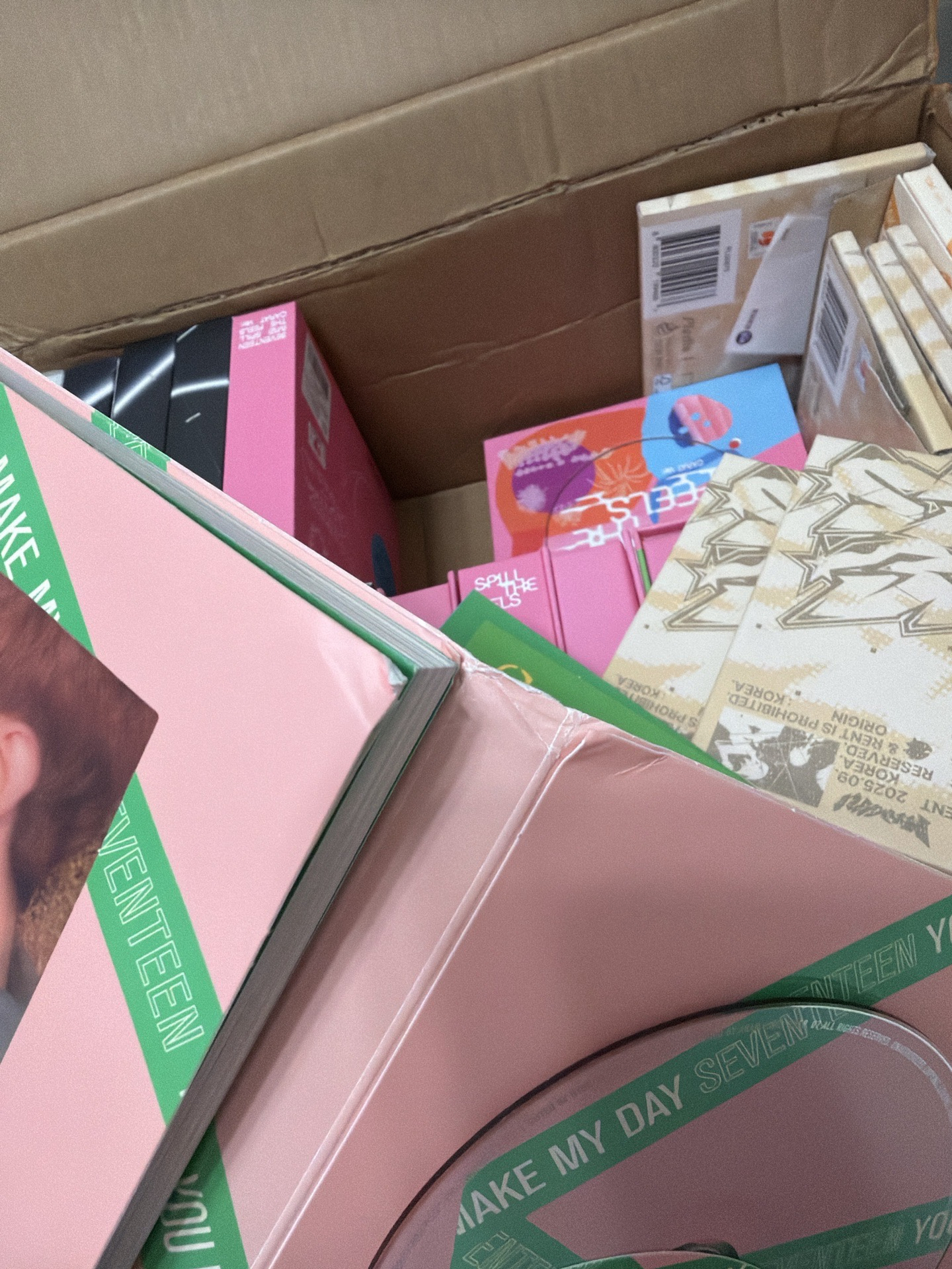 MINI5 專輯 FOLLOW ver. DK 半贈物