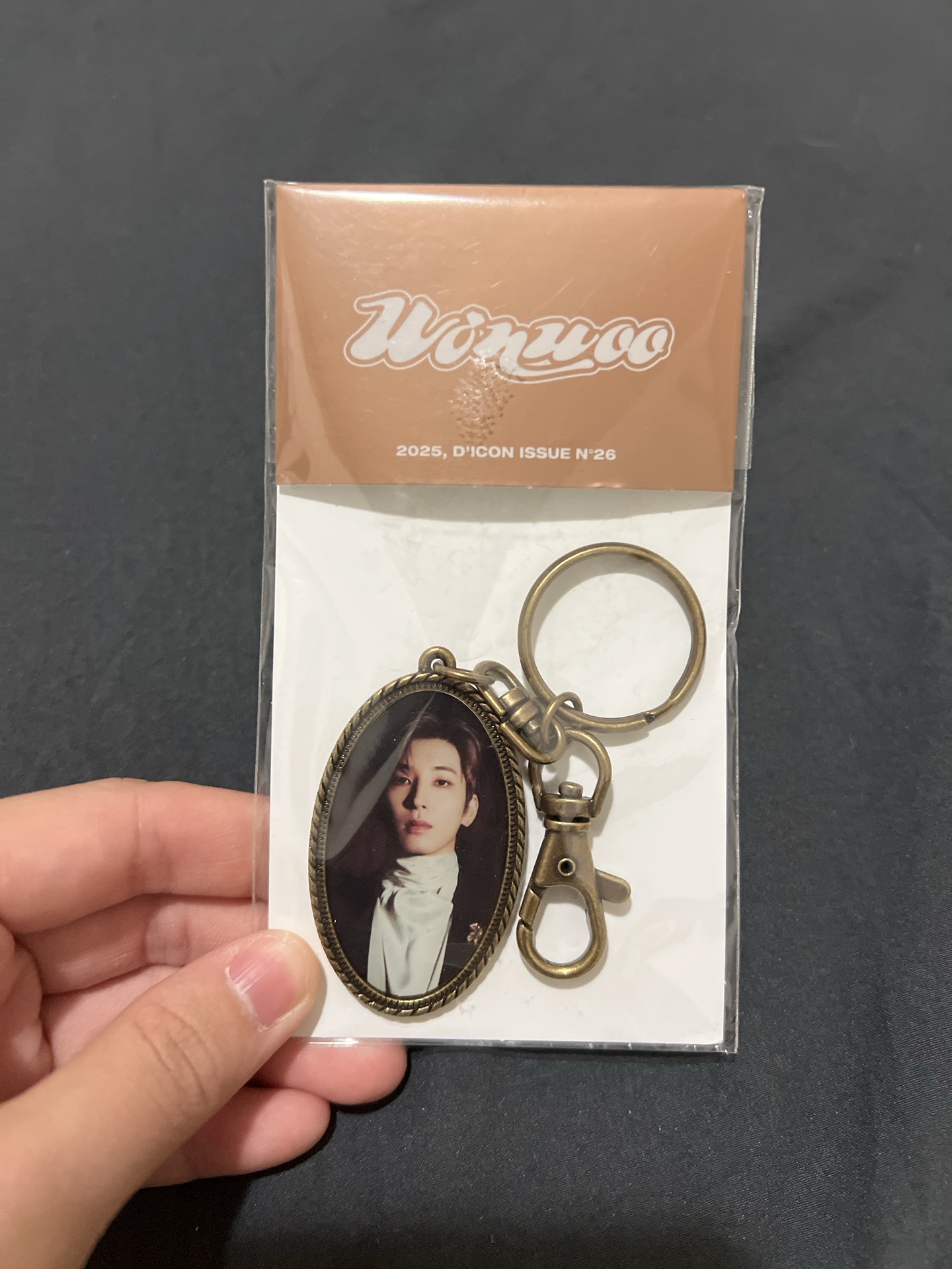 D社珉佑雜誌 鑰匙圈吊飾 B版吊飾
