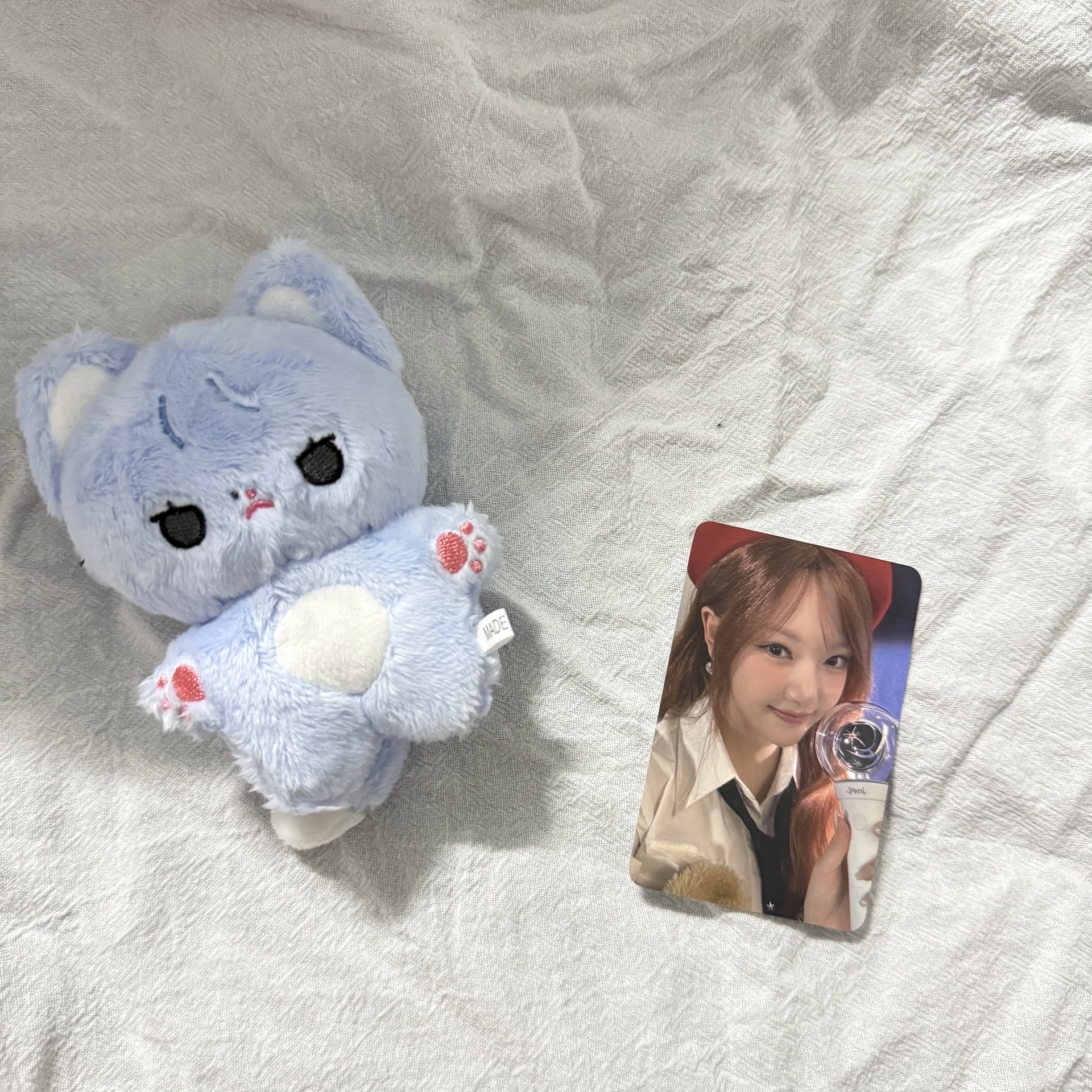 Yerin三代手燈卡