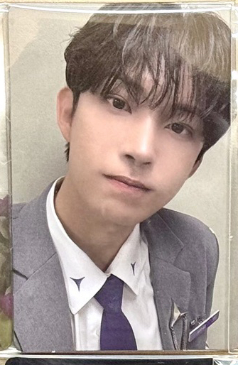 男寶2 展覽卡 金虔佑 制服 自拍卡