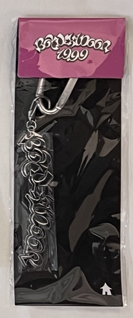 19.99 鑰匙圈吊飾 logo