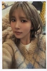 現貨 On in a million 台版電影卡 Mina 