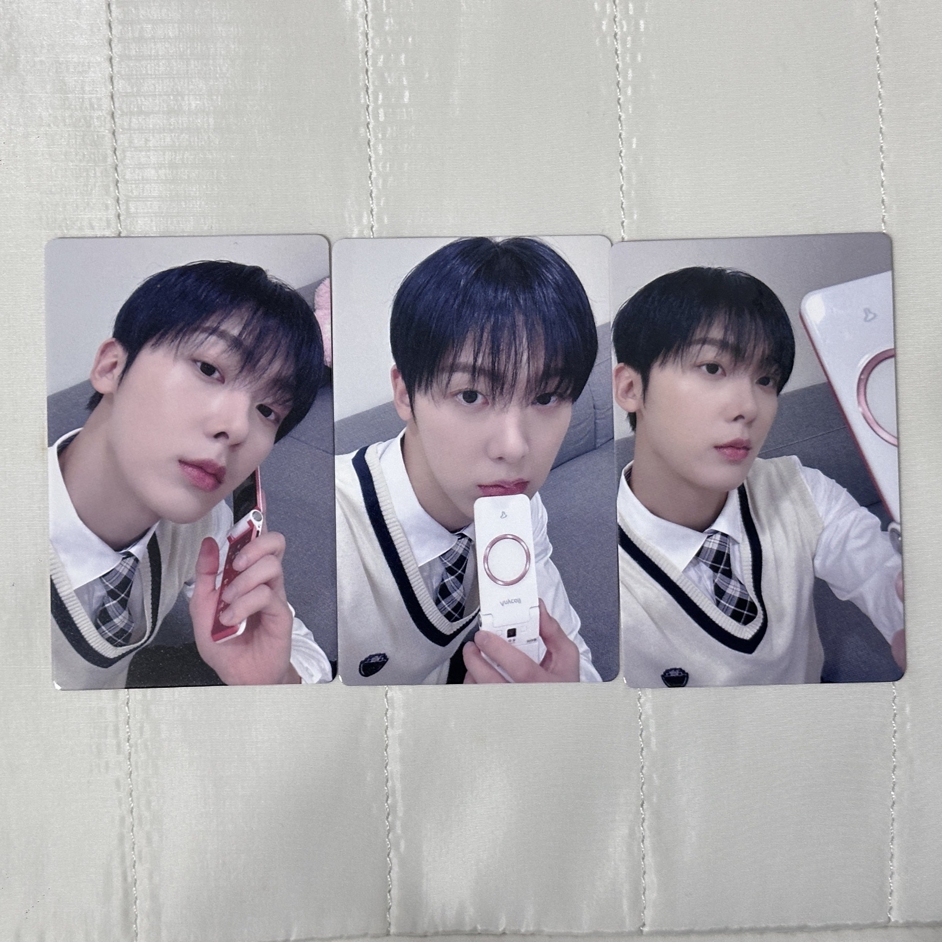 尹產賀 윤산하 CHAMELEON 迷二 JU 3.0 特典