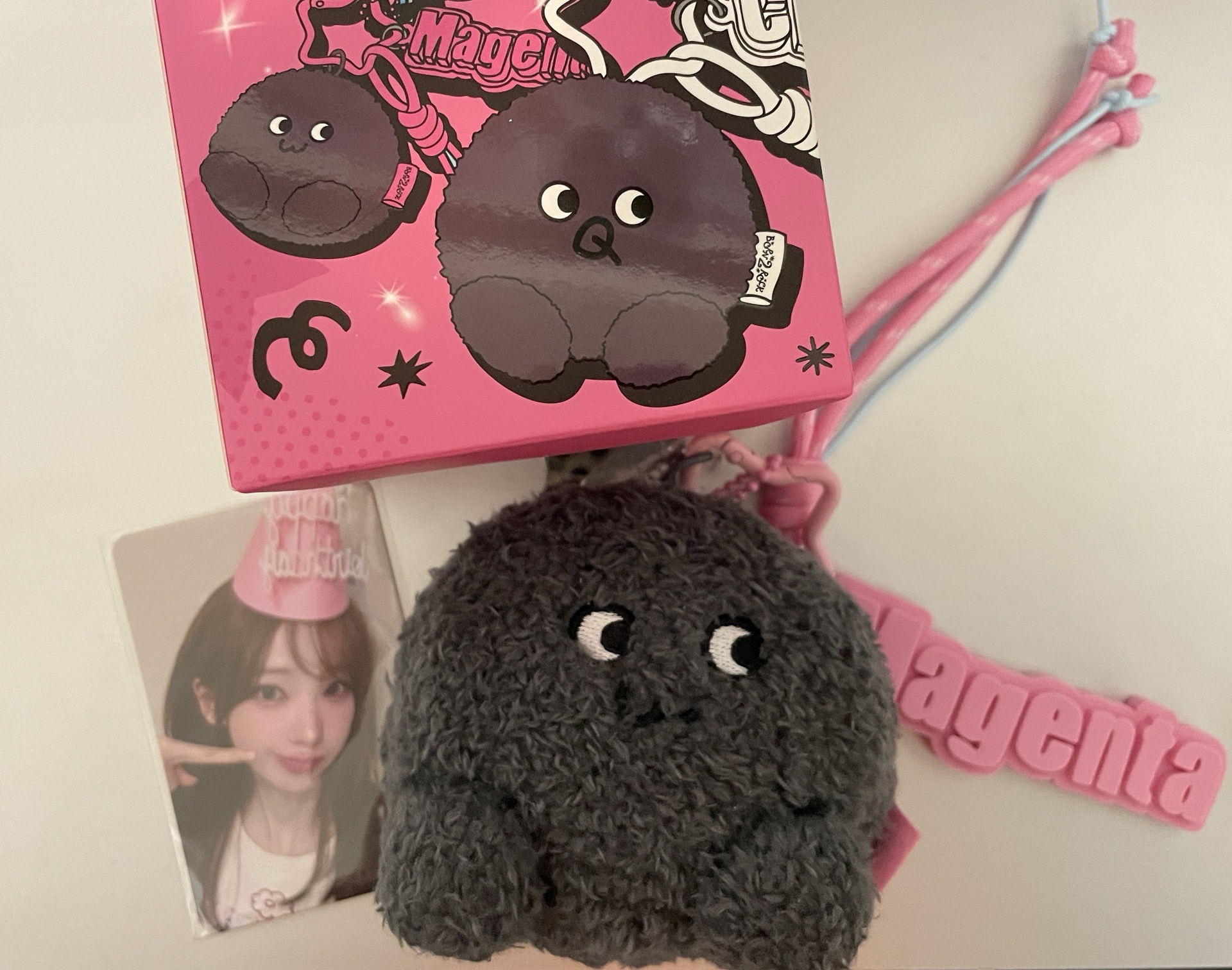 Magenta 塔石頭娃