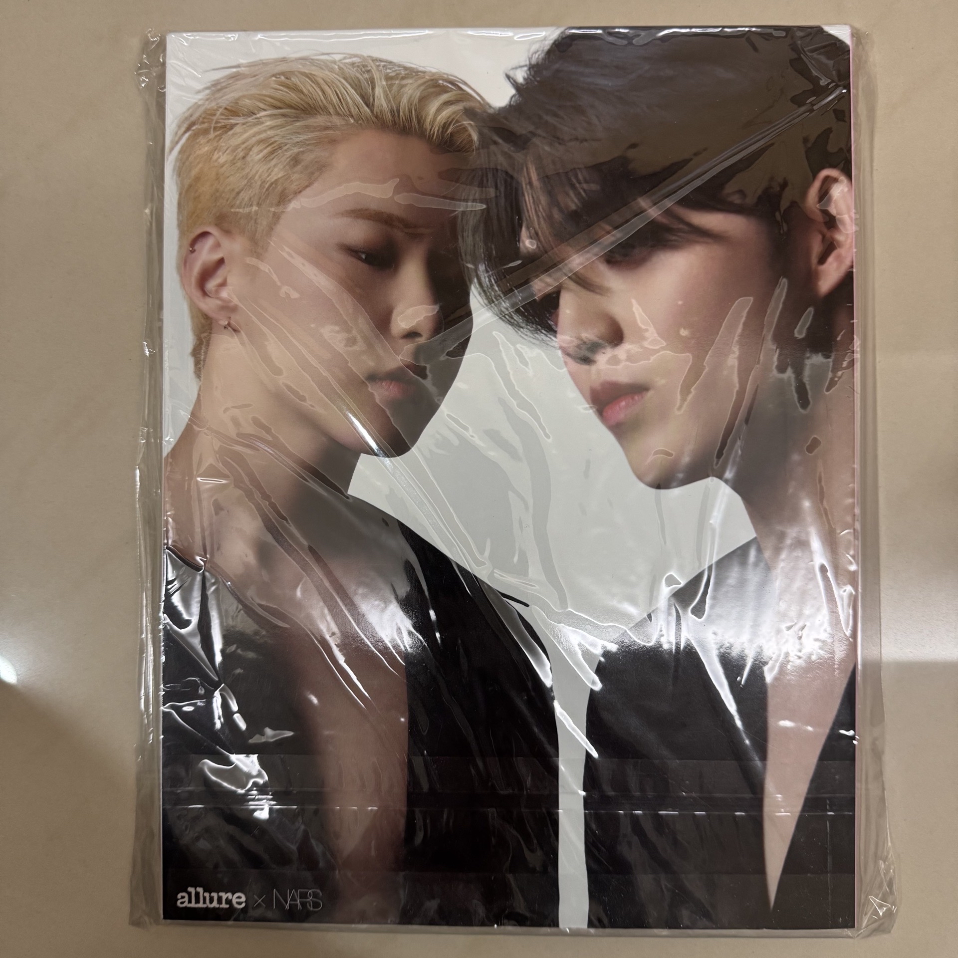 allure 9月號雜誌 榮封面 背面哲榮雙人