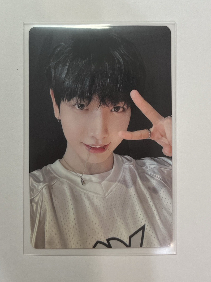 明宰鉉yzy中背卡