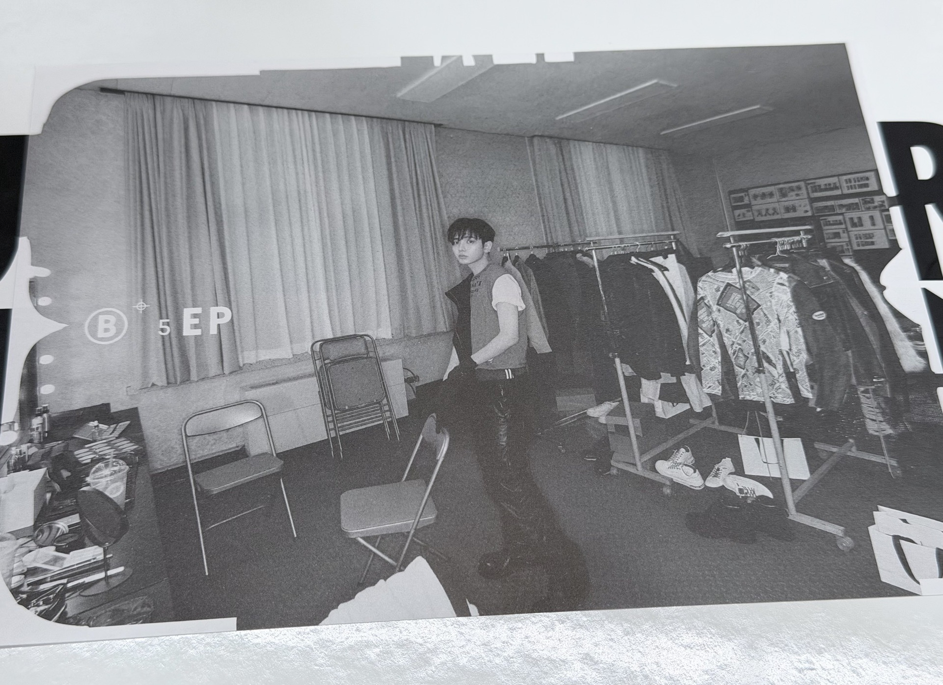 The Action 專輯內隨機物