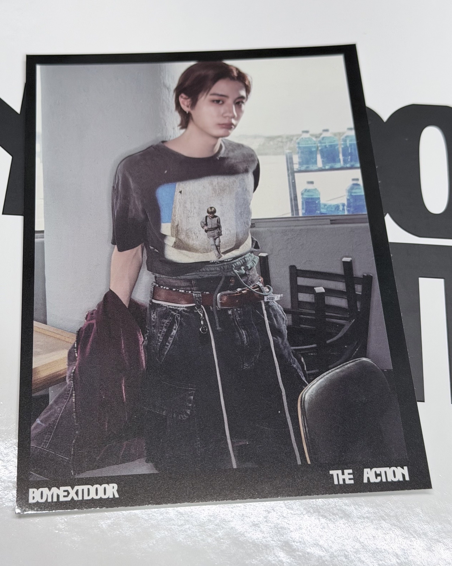 The Action 專輯內隨機物