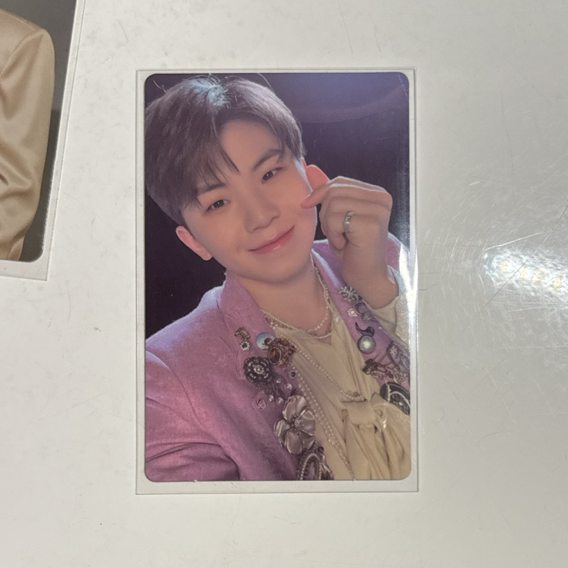 粉色西裝🫰🏻