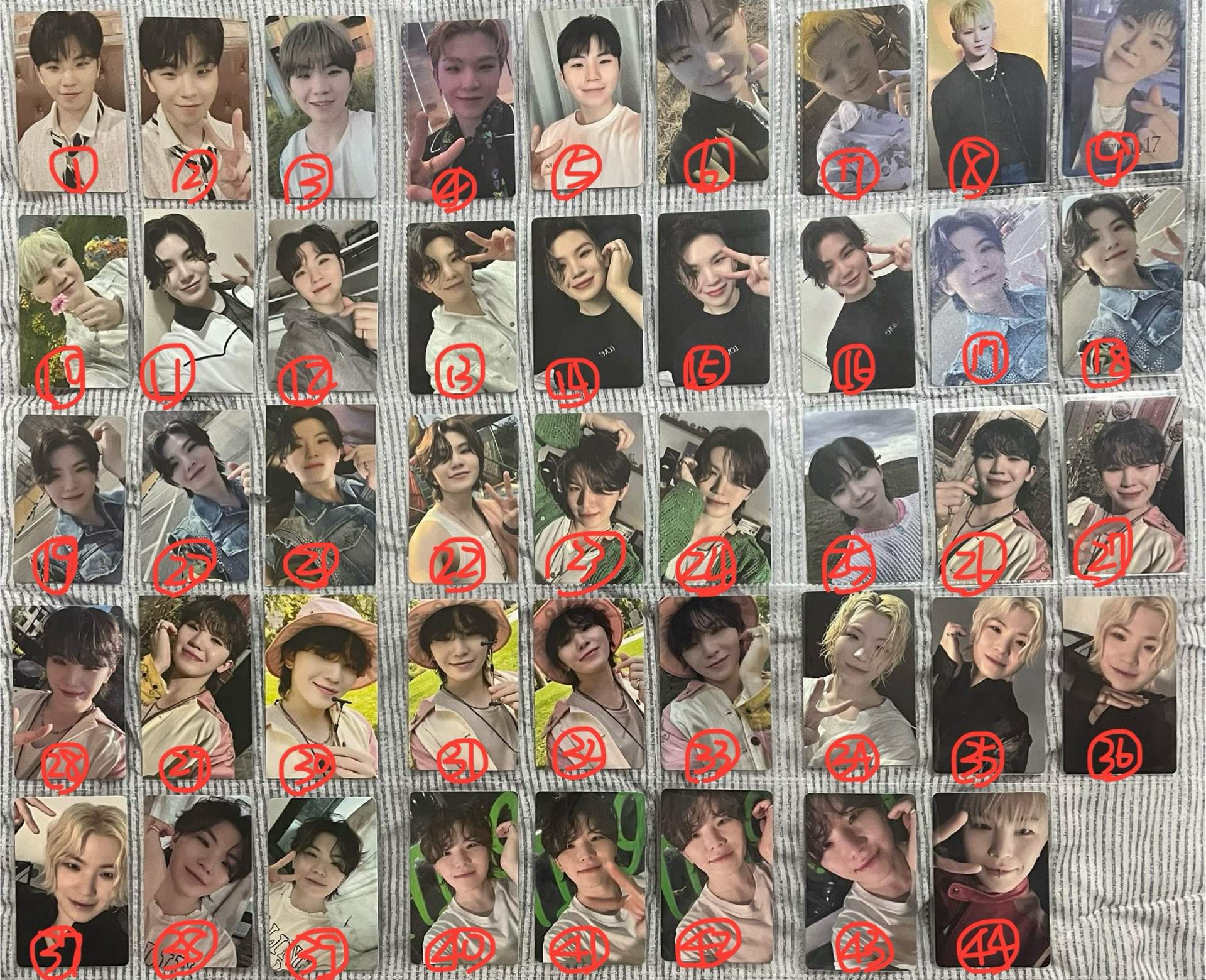 ③李知勳 Woozi 小卡