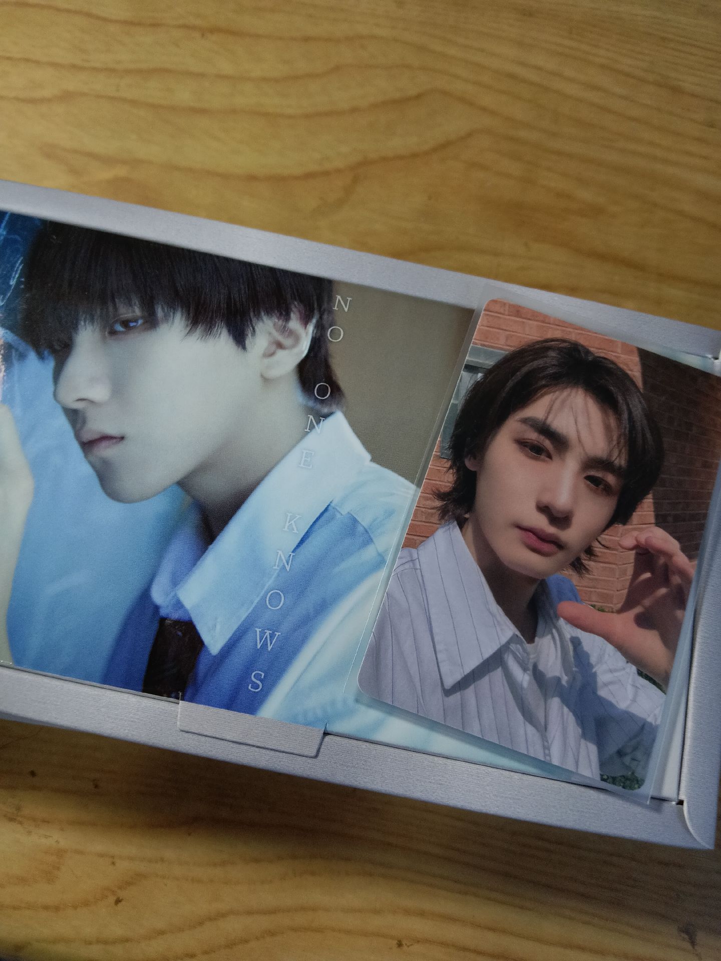 The Action 雲鶴單封+李涵小卡