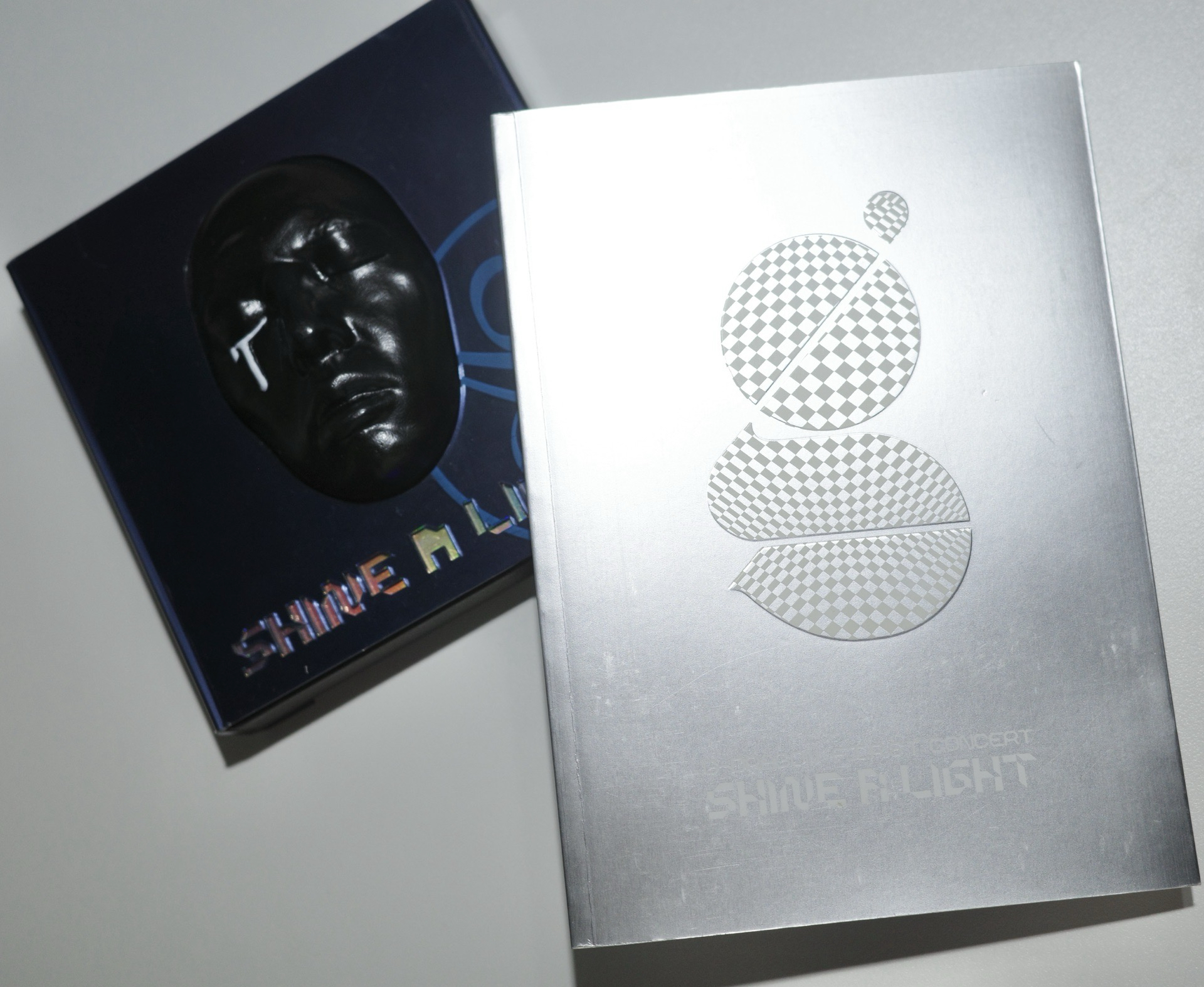 G-Dragon SHINE A LIGHT Concert Album Uncut Edition