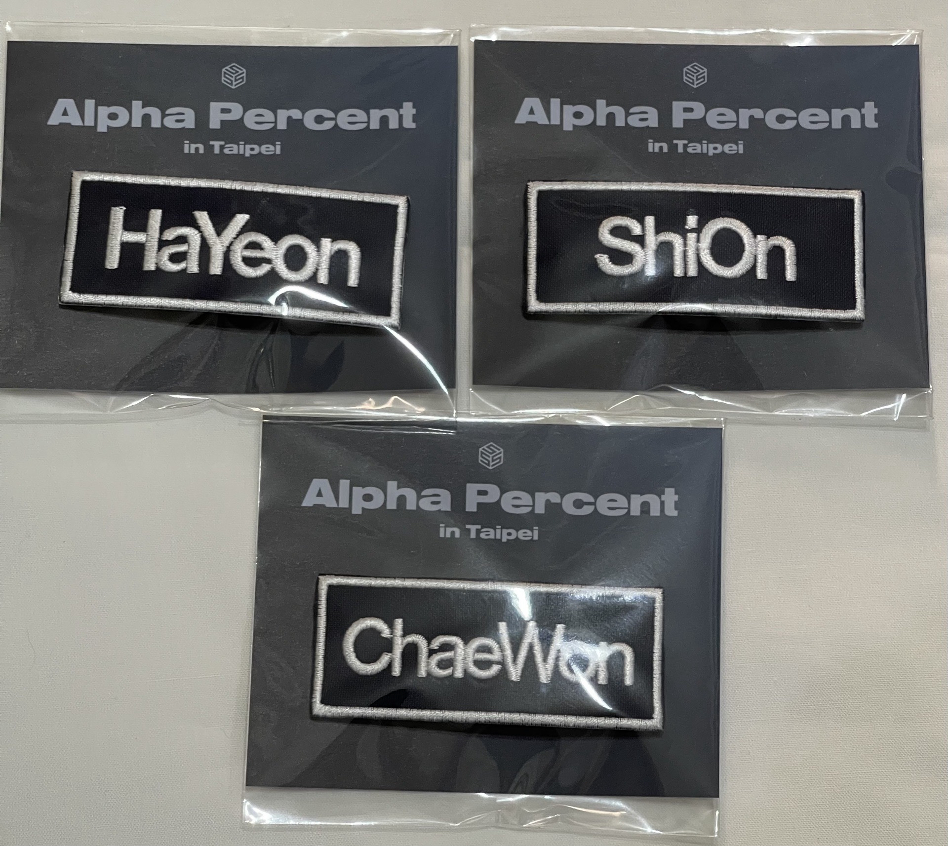 tripleS @% 台北場 姓名牌