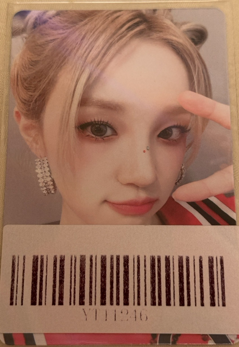 I feel kms 6.0 特典卡 閃卡 雨琦