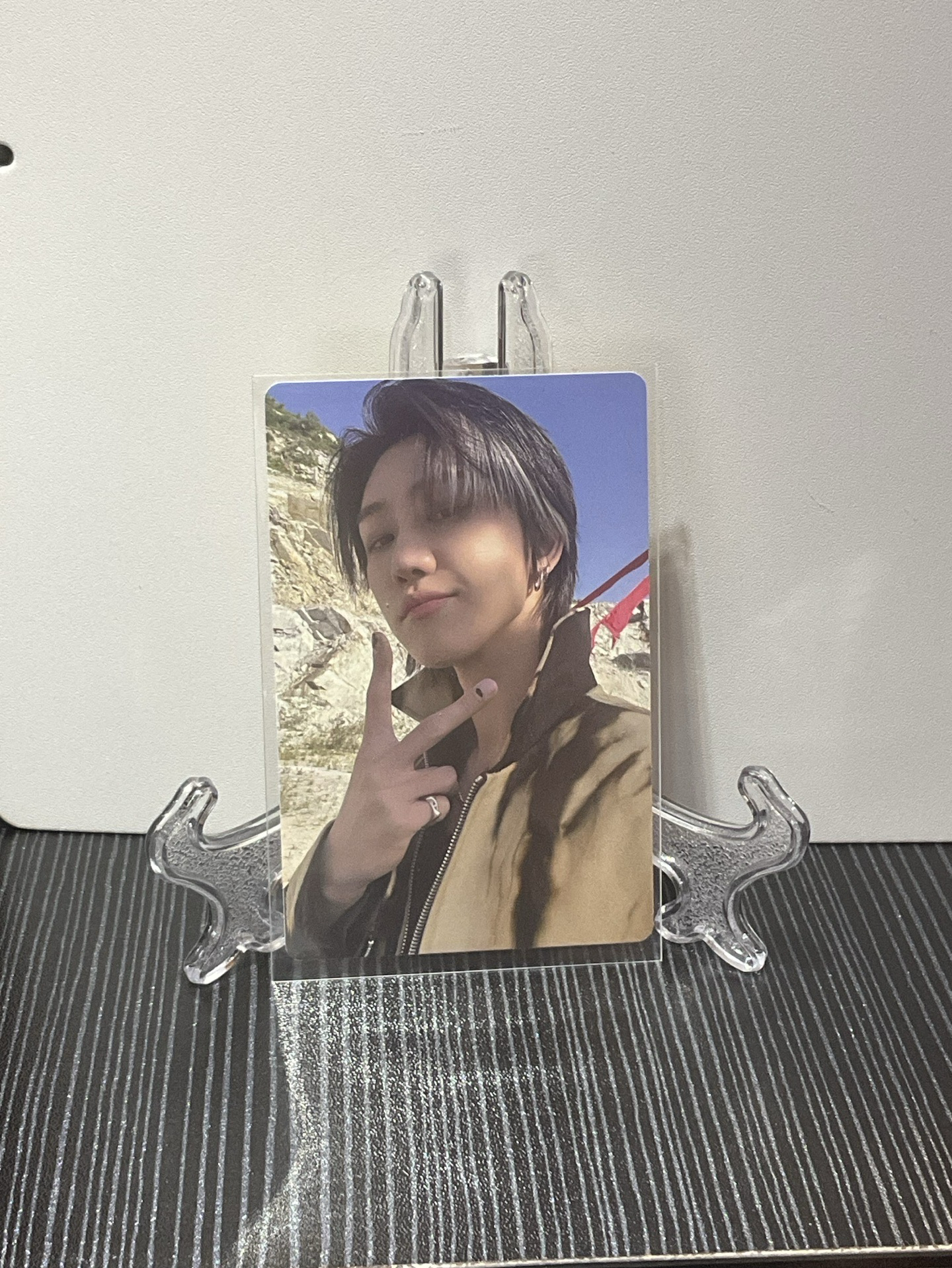 follow 演唱會卡 黑美甲💅🏻（需要跟同版紅美甲一起帶）（不當綁）