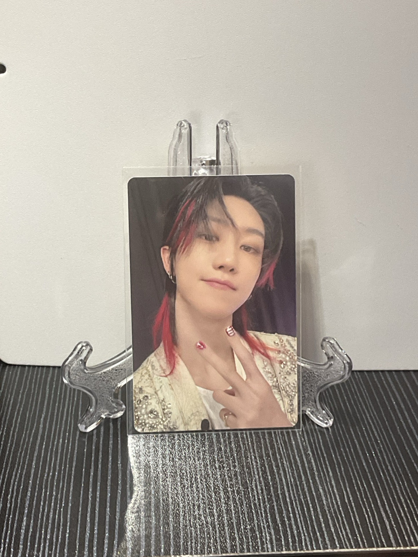 follow 演唱會卡 紅美甲💅🏻（需要跟同版黑美甲一起帶）（不當綁）