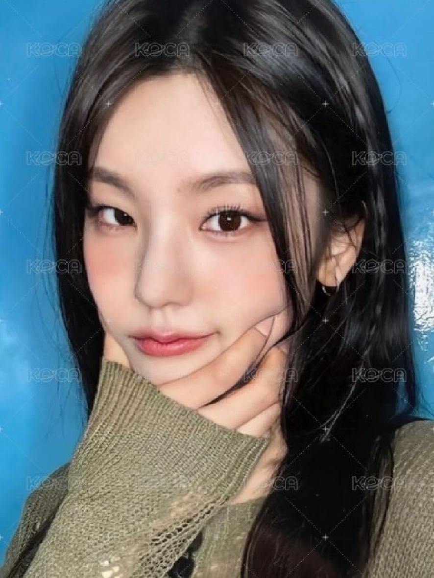 itzy黃禮志中背 本體350