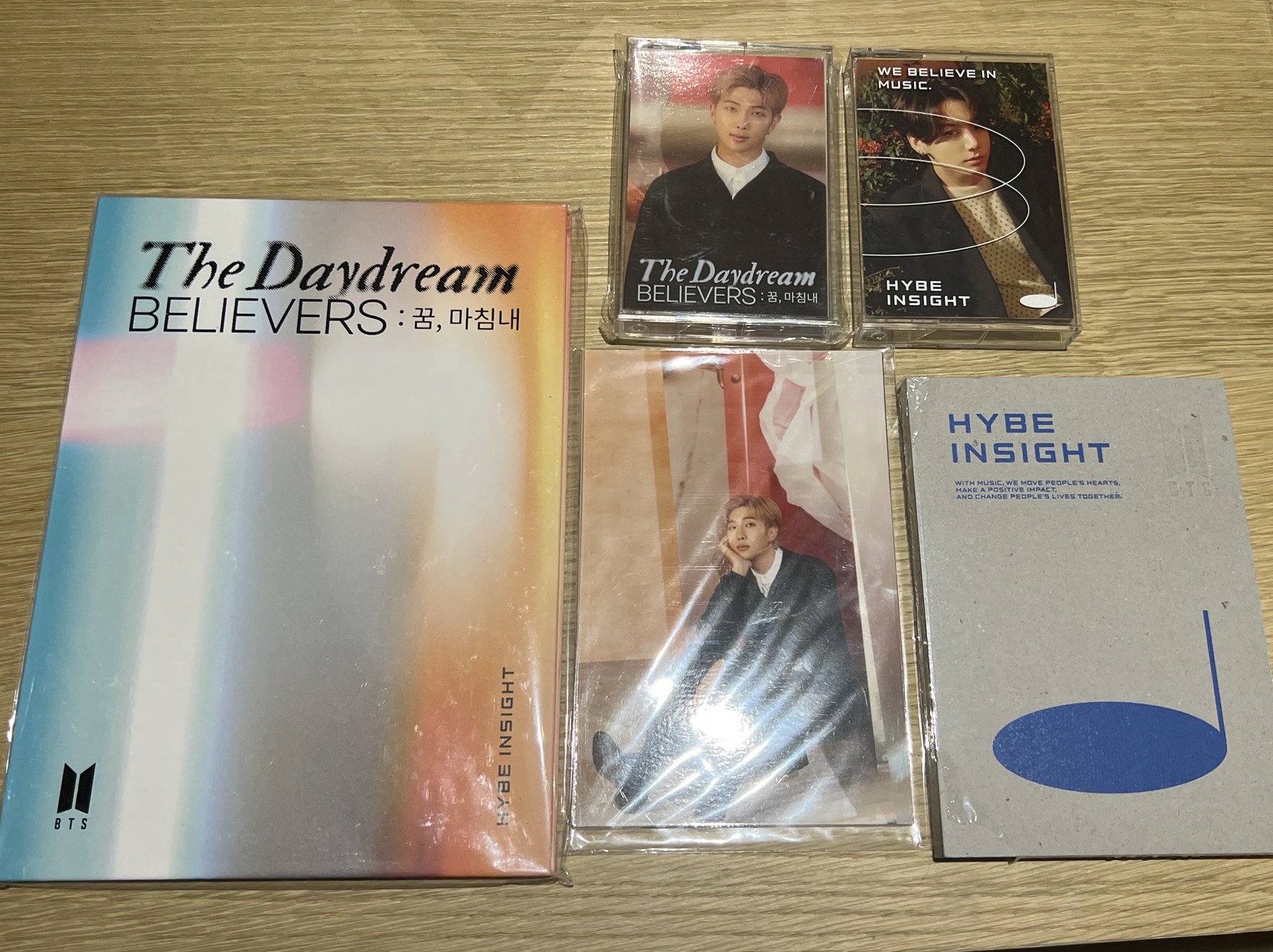 防彈早期官方展覽周邊