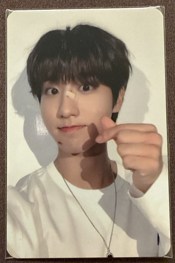 Straykids 迷孩 韓知城 Han 한 戰損城 （需綁賣場迷孩任意100$）