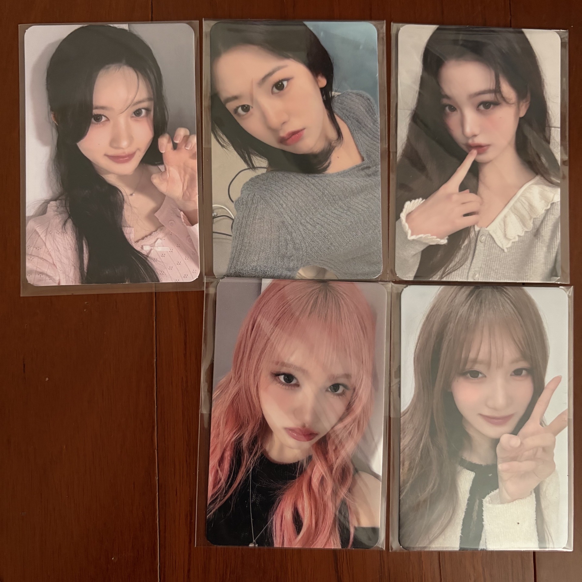 IVE MINIVE SCHOOL 滿額卡 安 員 栗 秋 瑞