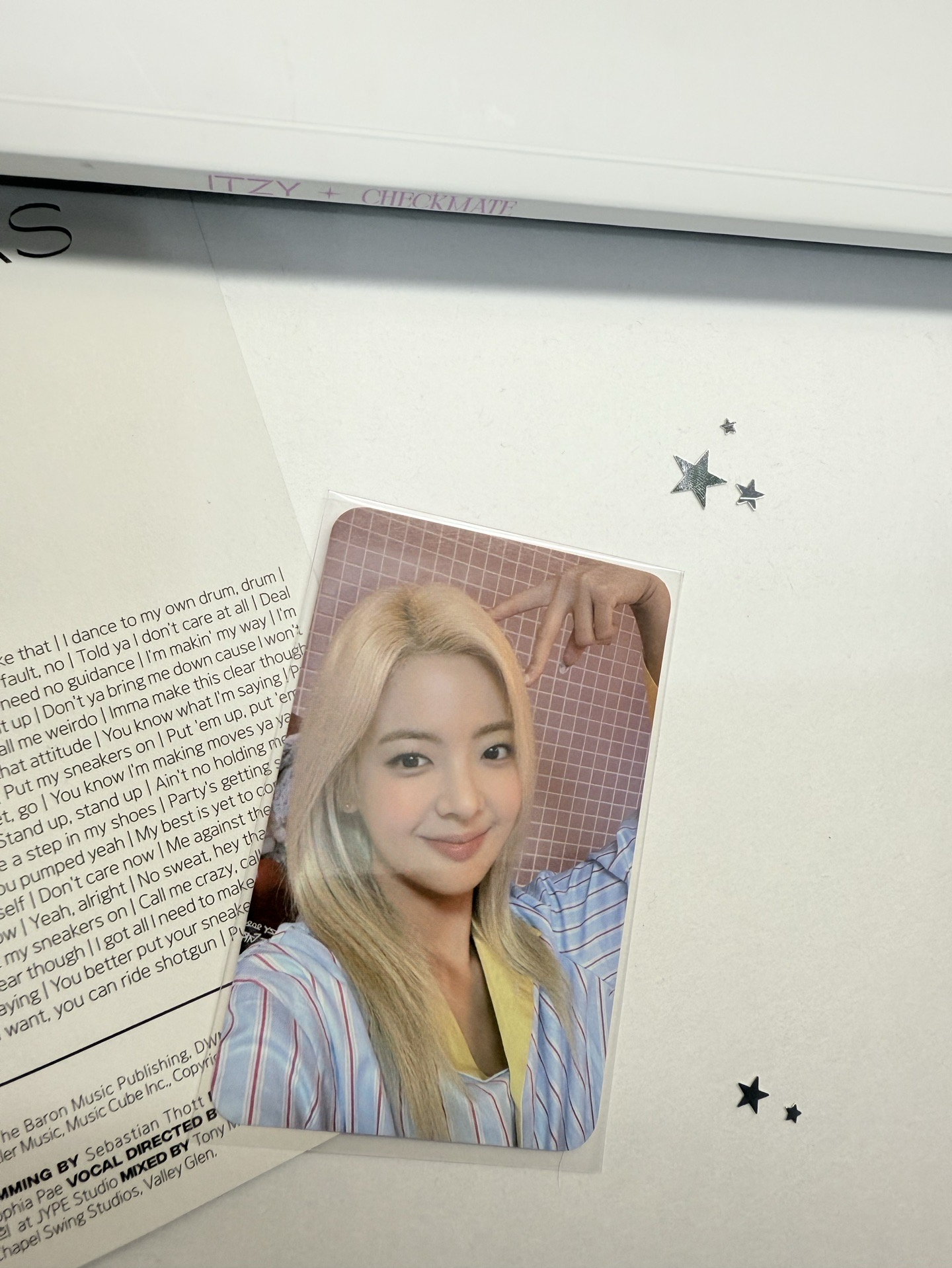 2024年曆 jyp 滿額卡 粒