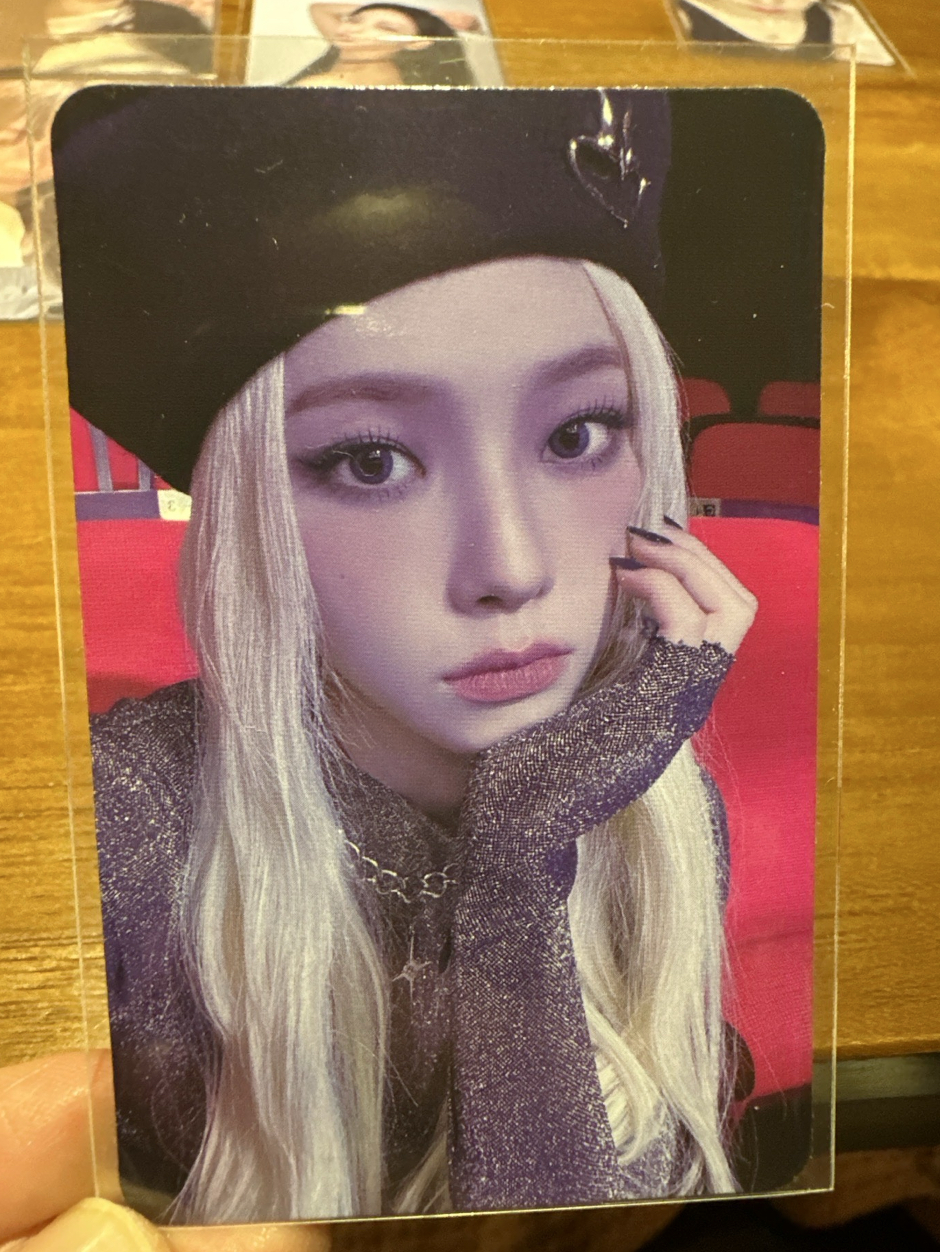 Karina -Spicy金髮貝雷帽