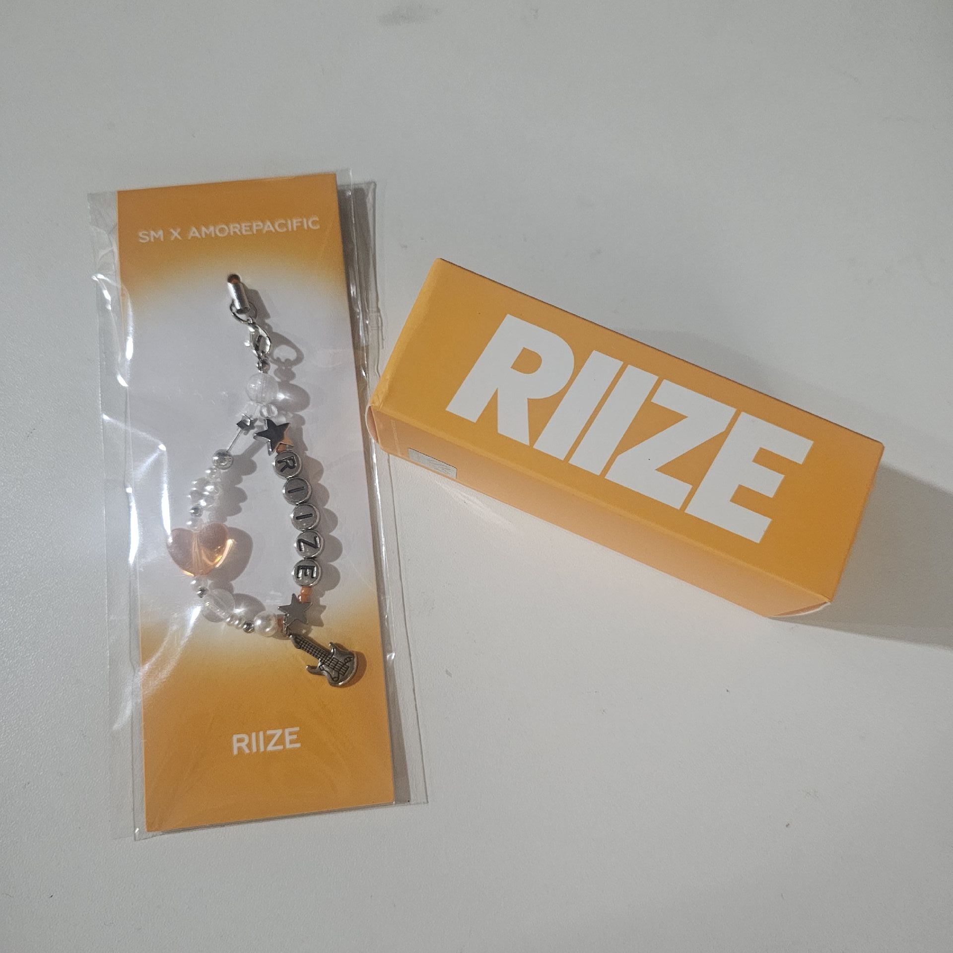 RIIZE | 手燈護唇膏