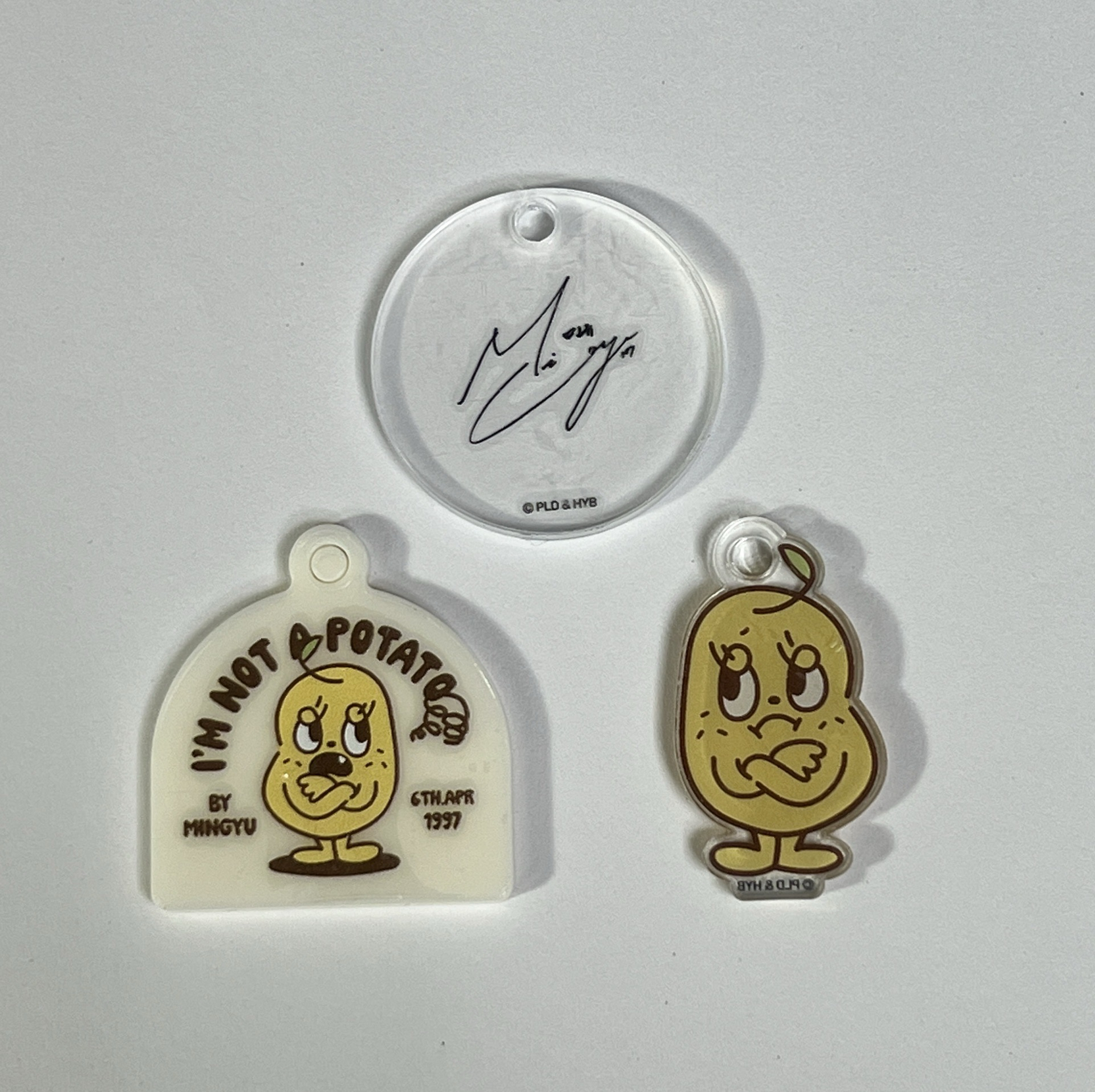 Seventeen artist made 壓克力鑰匙圈吊飾（MINGYU簽名、KIMJA)