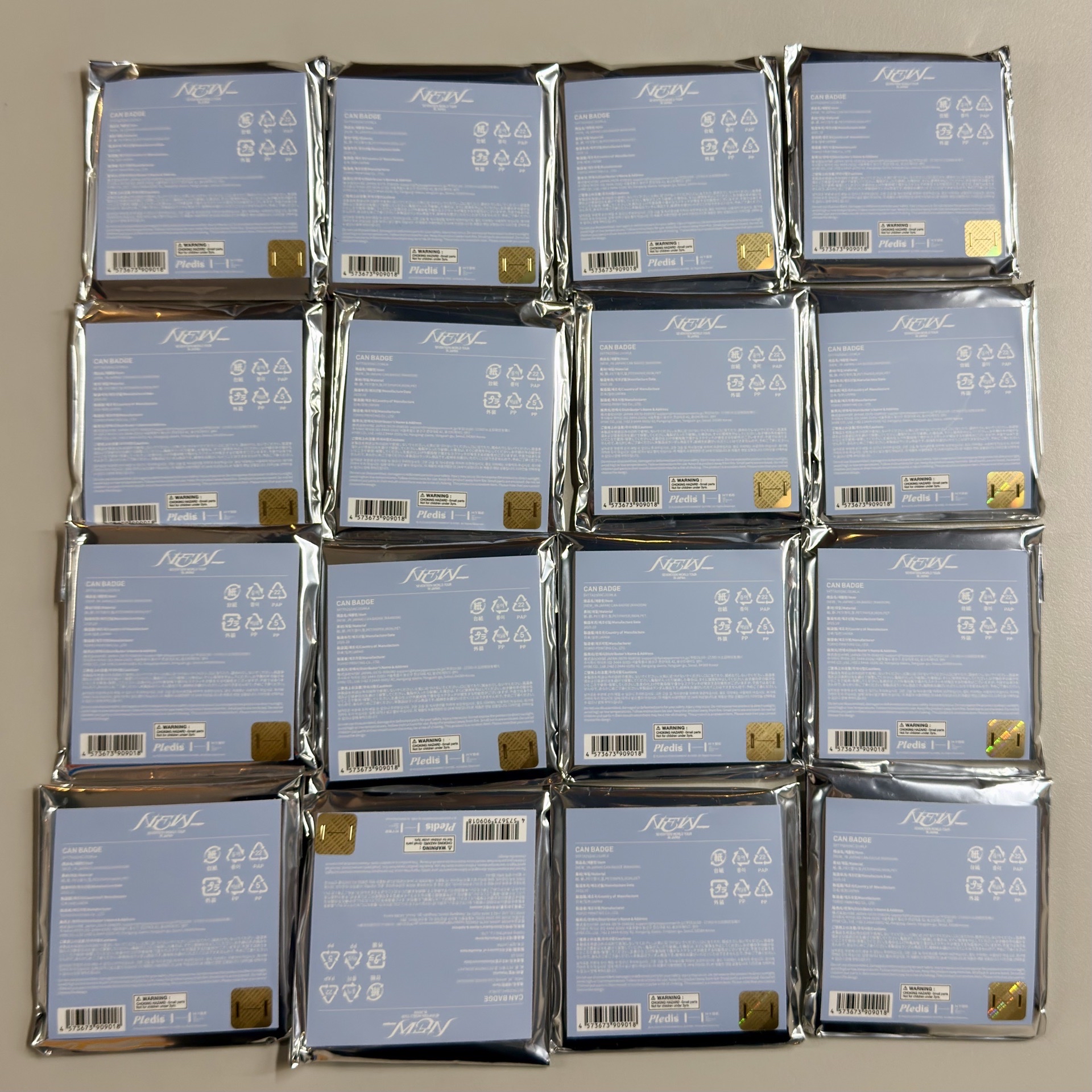 ［現貨］未拆_NEW 日巡徽章