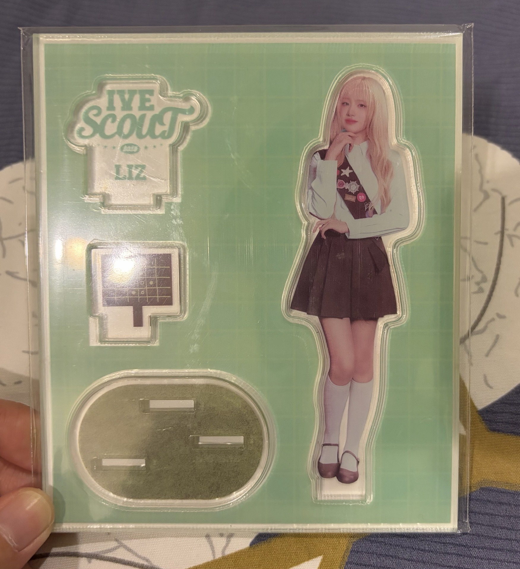 IVE SCOUT Liz韓場立牌無小卡