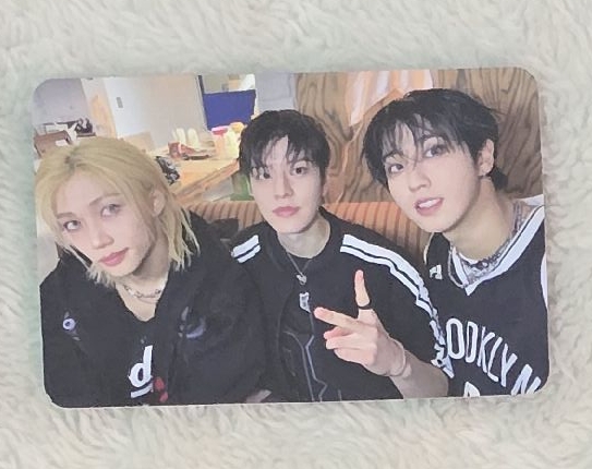 9月賴 限量專卡