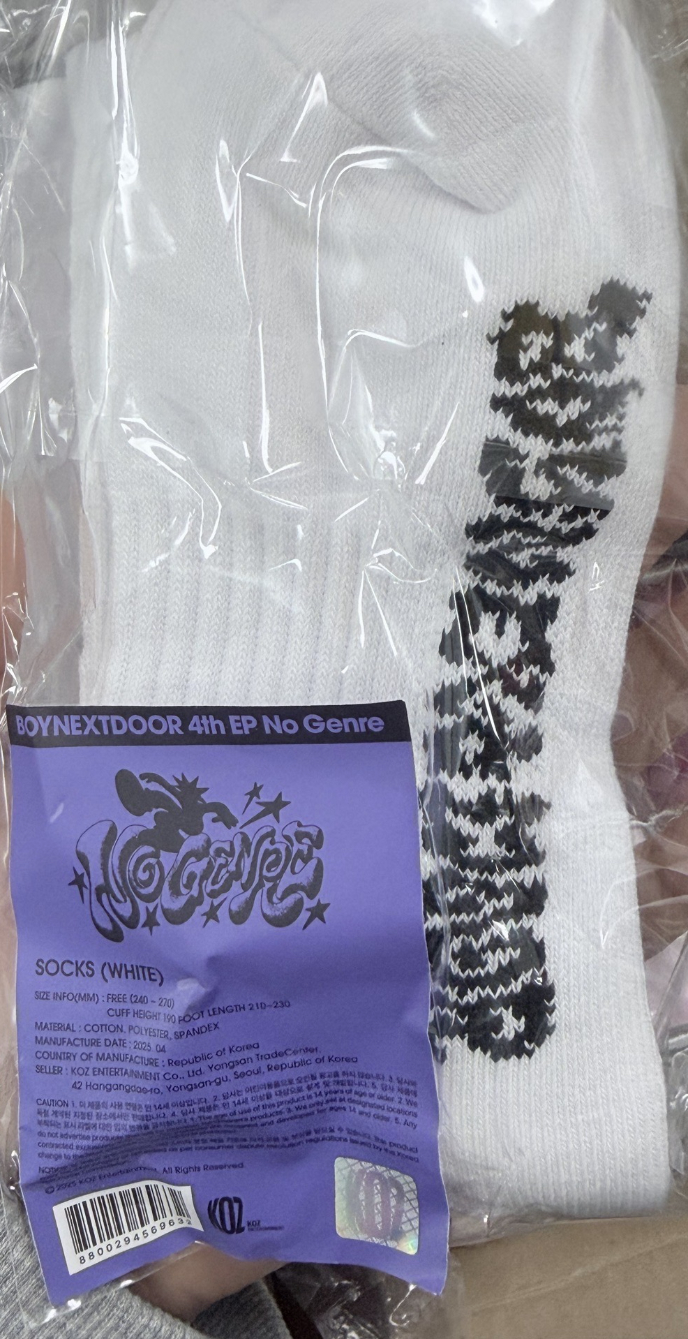 No Genre 快閃店 白襪