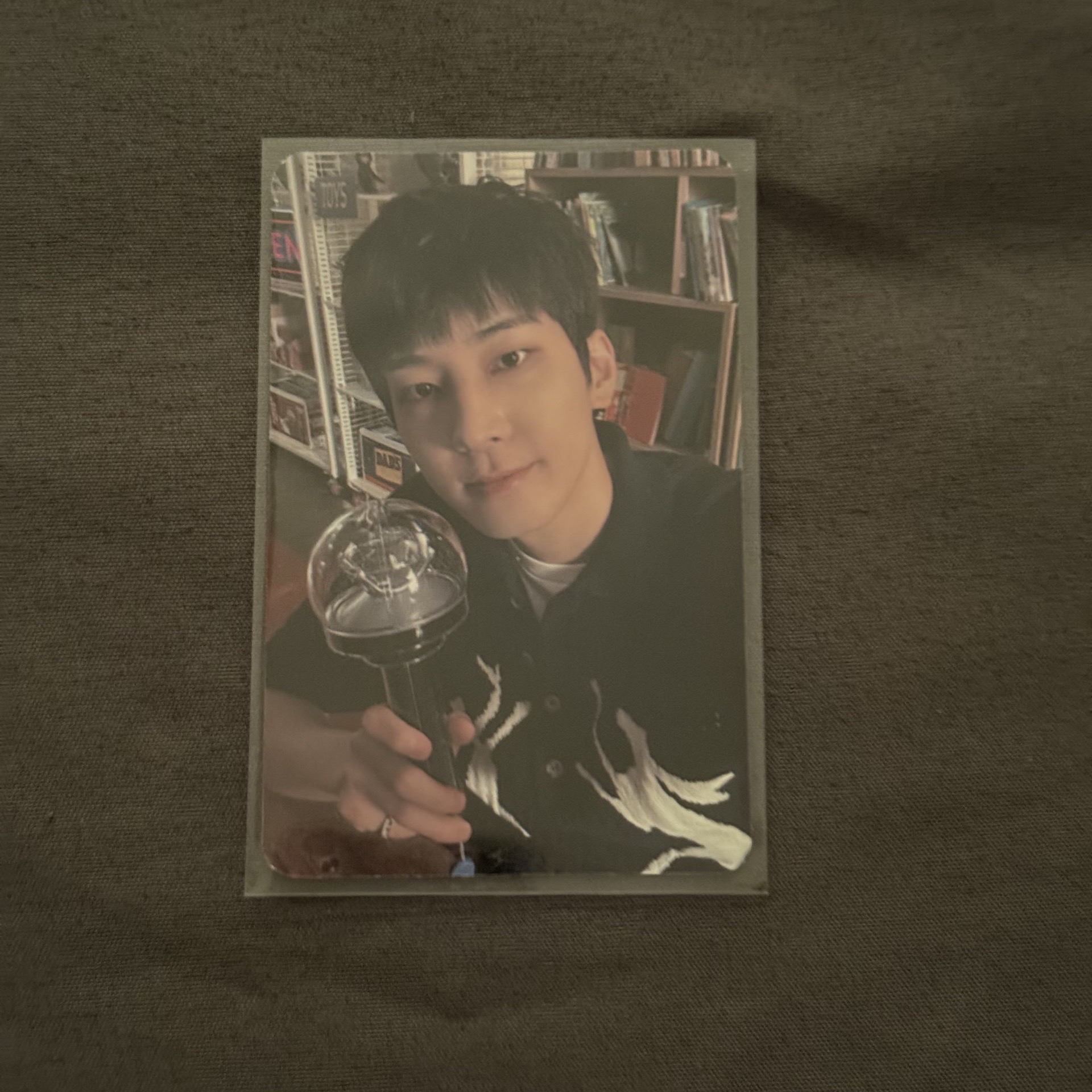 Follow克拉粽圓 首爾卡背